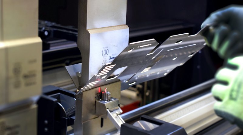 Bending solutions press brake machines