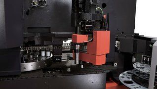 Ottimizzare i tempi di produzione con l’attrezzaggio automatico